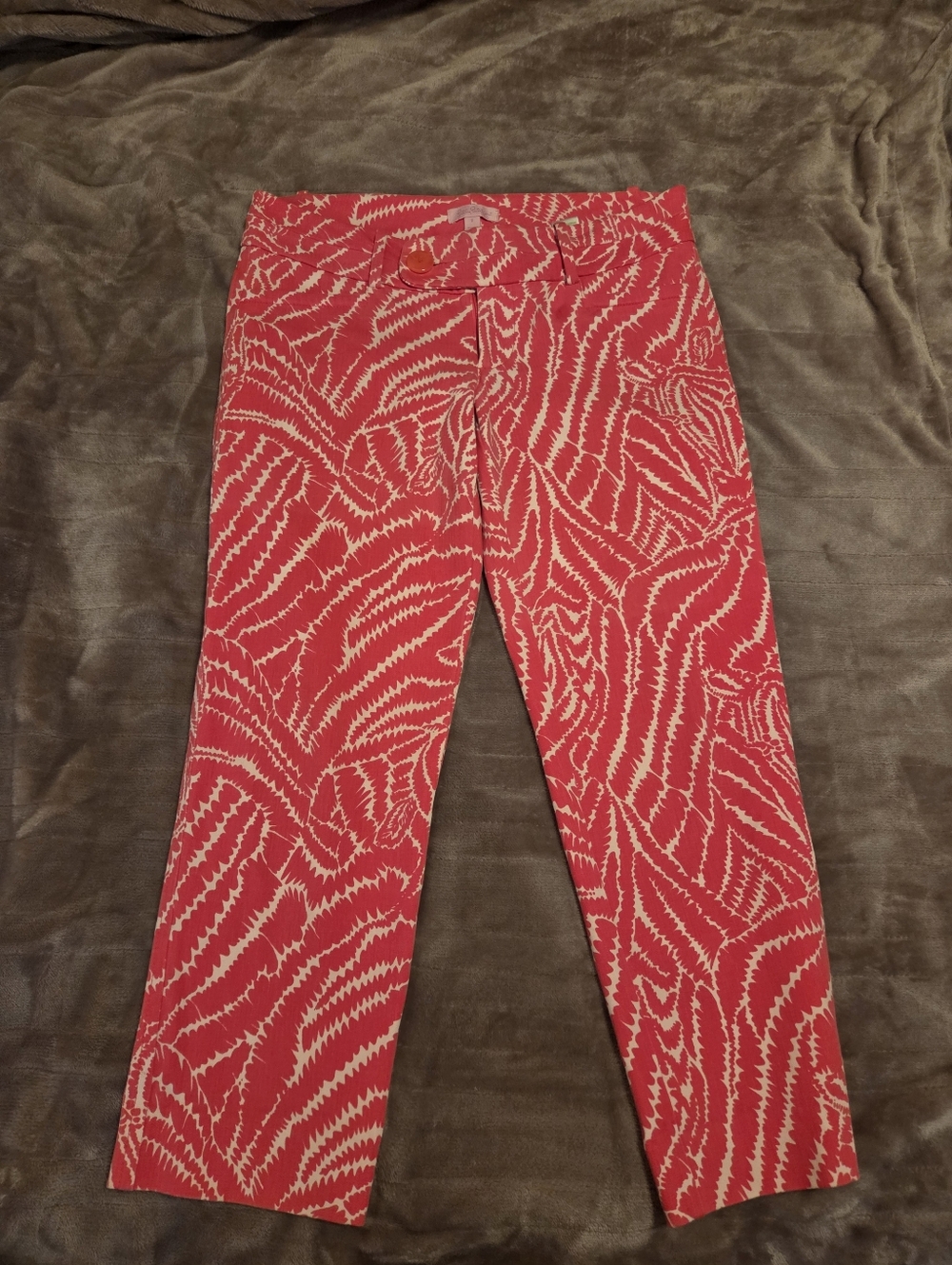 Lilly Pulitzer Pink and Cream Printed Capri Pants